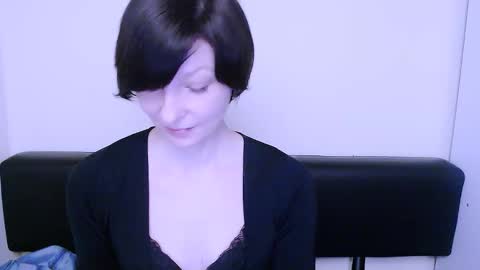 Angelina online show from 01/22/25, 11:23