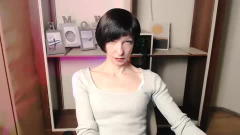 Snapshot of angelinalov_ chatting on 11/19/25, 07:30 Angelina online show from 11/19/25, 07:30