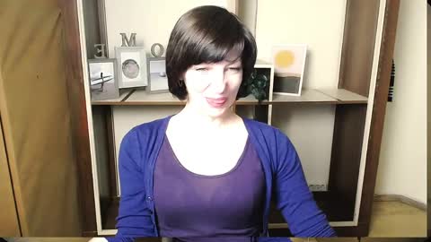 Angelina online show from 06/01/26, 07:43