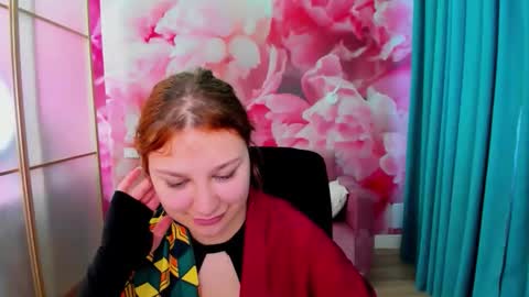 AngelinaLow online show from 05/11/26, 04:04