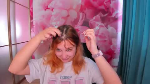 AngelinaLow online show from 05/16/26, 11:31