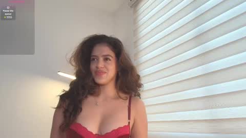   online show from 11/11/25, 02:06