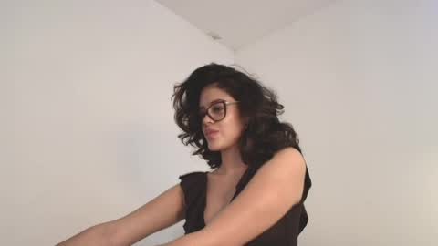   online show from 05/19/26, 07:42