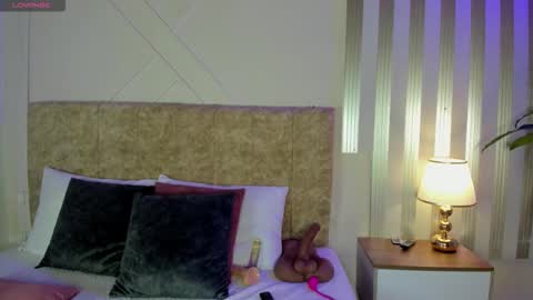 angelinarouse_ online show from 10/01/25, 02:17