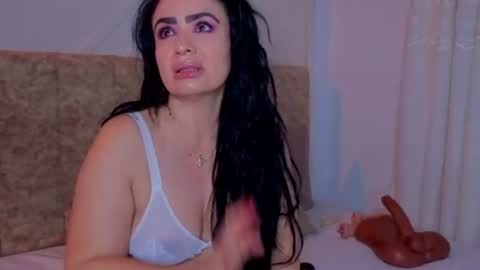 angelinarouse_ online show from 06/13/26, 03:15