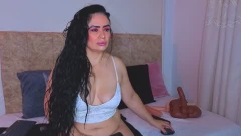 angelinarouse_ online show from 06/23/26, 03:37