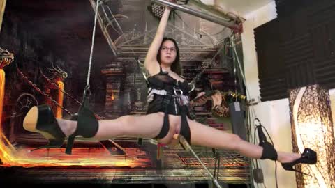 Snapshot of angelinasia chatting on 11/07/25, 03:28 Angel online show from 11/07/25, 03:28