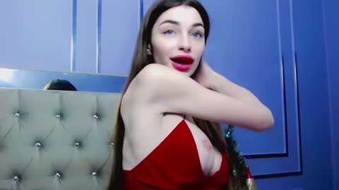 Snapshot of angelinawett chatting on 12/14/25, 07:03 Angelina online show from 12/14/25, 07:03