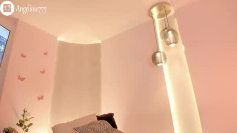 Snapshot of angeline777 chatting on 10/08/25, 11:08 Angeline online show from 10/08/25, 11:08