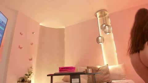 Snapshot of angeline777 chatting on 11/26/25, 12:39 Angeline online show from 11/26/25, 12:39