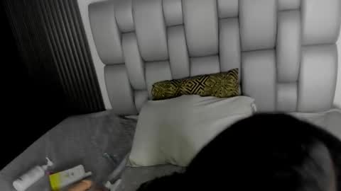 Snapshot of angeline_bleak chatting on 11/15/25, 12:02 angeline_bleak online show from 11/15/25, 12:02