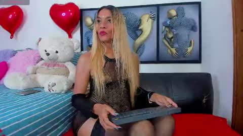 ANGELINE  YAMPOLL online show from 06/13/26, 07:06
