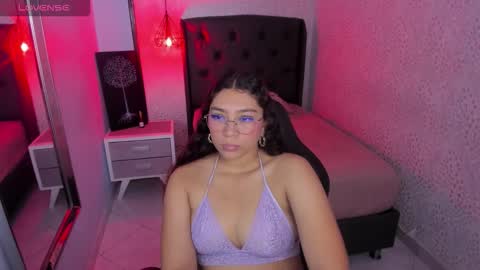 Snapshot of angelinemore chatting on 02/27/26, 12:49 ANGELINE online show from 02/27/26, 12:49
