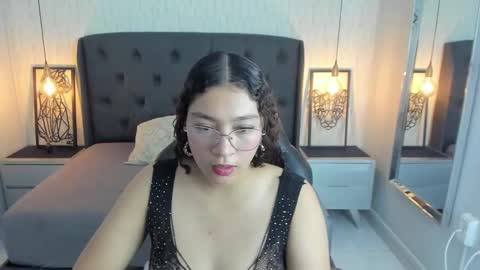 Snapshot of angelinemore chatting on 03/18/26, 07:17 ANGELINE online show from 03/18/26, 07:17