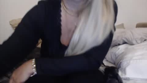angelinna_12 online show from 07/14/26, 05:34