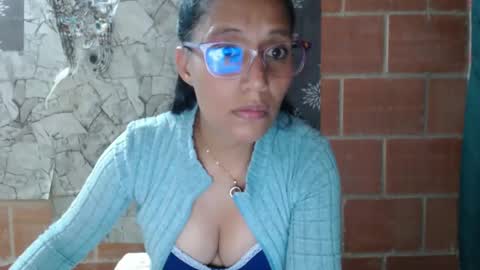 angela online show from 02/02/25, 11:42