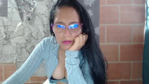 angela online show from 02/03/25, 09:18