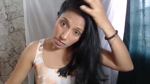 Snapshot of angelitaa_hot chatting on 10/10/25, 04:28 angela online show from 10/10/25, 04:28