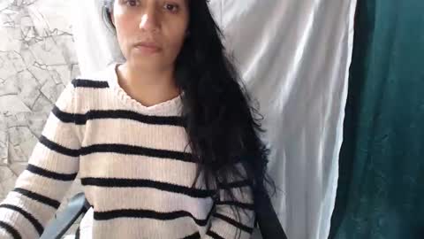 Snapshot of angelitaa_hot chatting on 11/10/25, 01:15 angela online show from 11/10/25, 01:15