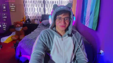 Angel online show from 06/07/26, 08:01