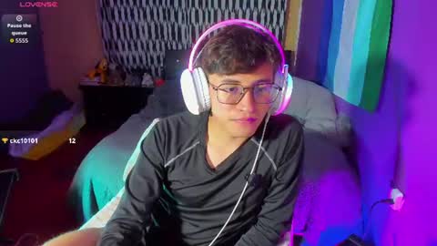 Angel online show from 06/11/26, 02:53