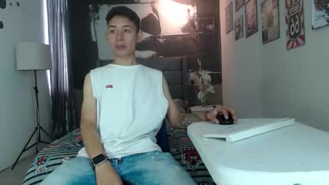 Angel online show from 11/11/25, 07:03