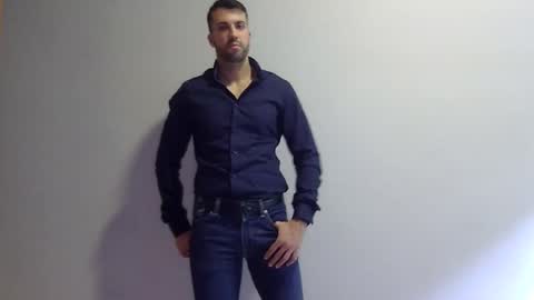 Snapshot of angell102890 chatting on 10/25/25, 02:24 angell102890 online show from 10/25/25, 02:24