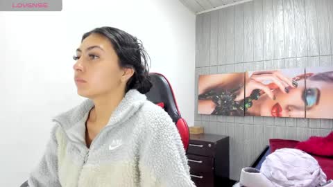 Snapshot of angell_cooper8 chatting on 05/30/26, 12:24 Angell cooper8 online show from 05/30/26, 12:24