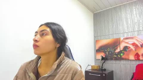 Snapshot of angell_cooper8 chatting on 06/06/26, 12:43 Angell cooper8 online show from 06/06/26, 12:43