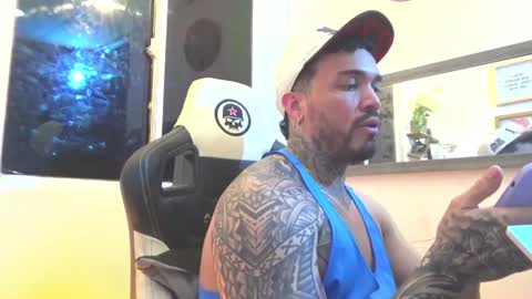 angellatino0 online show from 01/15/25, 03:00