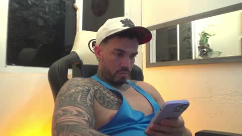 angellatino0 online show from 01/30/25, 03:00