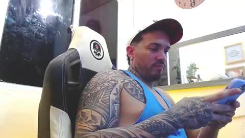 angellatino0 online show from 02/19/25, 06:55