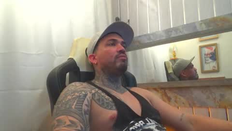 angellatino0 online show from 10/10/25, 06:12