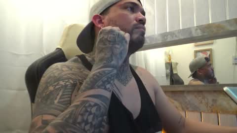 angellatino0 online show from 10/22/25, 06:57