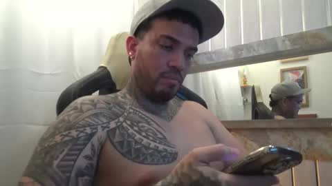 angellatino0 online show from 10/23/25, 06:13