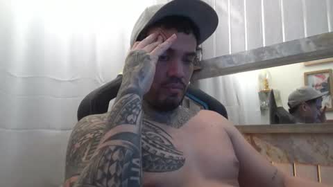 angellatino0 online show from 10/25/25, 06:54