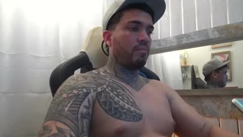 angellatino0 online show from 10/27/25, 03:54