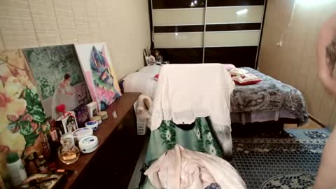 angelleah online show from 06/22/26, 06:27