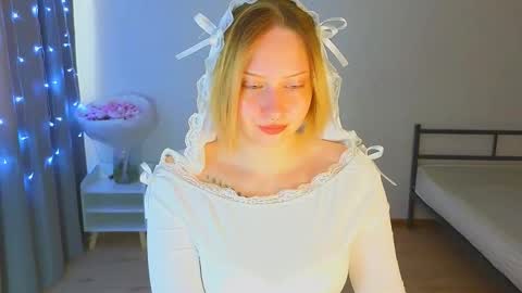 Snapshot of angellisss chatting on 11/01/25, 03:19 Cutie online show from 11/01/25, 03:19