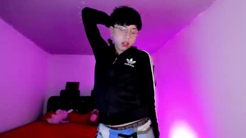 Angel  online show from 10/31/25, 12:11