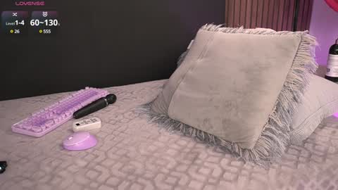 Snapshot of angells_smith chatting on 01/09/25, 02:18 online show from 01/09/25, 02:18