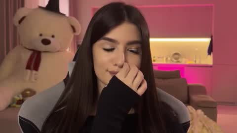 angelmi171 online show from 12/04/25, 10:46