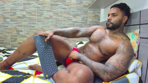 Snapshot of angelo_evans33 chatting on 02/18/26, 12:50 angelo_evans33 online show from 02/18/26, 12:50