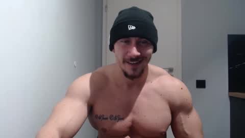  ------- SEX SHOW WITH GUYS AND GIRLS  MUSCLE SHOW online show from 01/09/25, 07:40