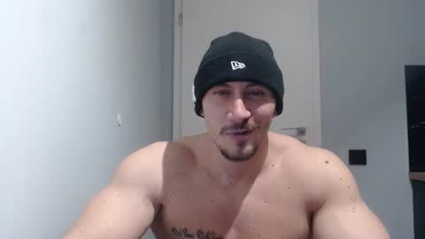  ------- SEX SHOW WITH GUYS AND GIRLS  MUSCLE SHOW online show from 02/03/25, 06:39