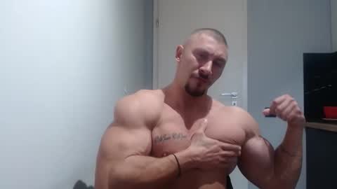 ------- SEX SHOW WITH GUYS AND GIRLS  MUSCLE SHOW online show from 10/07/25, 10:12