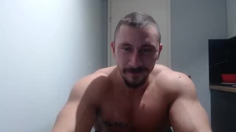  ------- SEX SHOW WITH GUYS AND GIRLS  MUSCLE SHOW online show from 10/20/25, 03:45