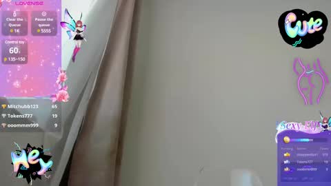 Snapshot of angeloflove_ chatting on 02/21/25, 08:40 Raiss online show from 02/21/25, 08:40