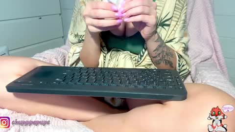 My name is Ena. You will make me very happy if you subscribe. Love you  online show from 02/06/25, 06:51