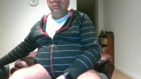 Snapshot of angelor01 chatting on 11/30/25, 11:03 angelor01 online show from 11/30/25, 11:03